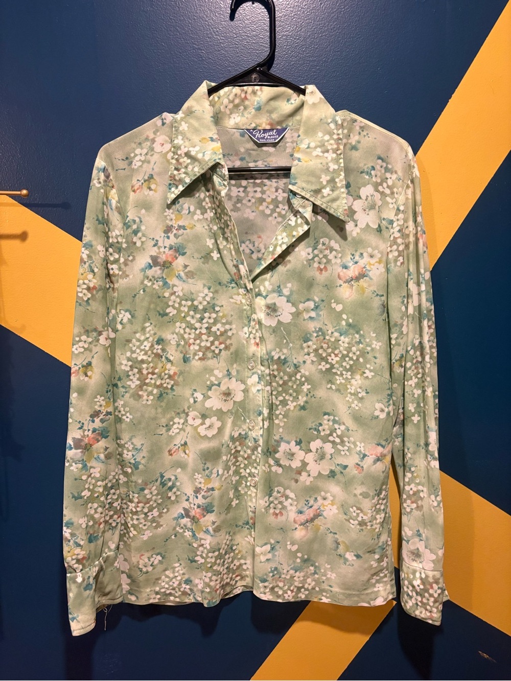 Vintage-Inspired Sage Floral Button-Down Shirt